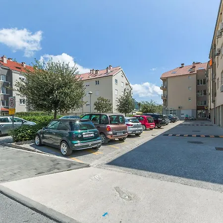 Apartment Galeria Omis